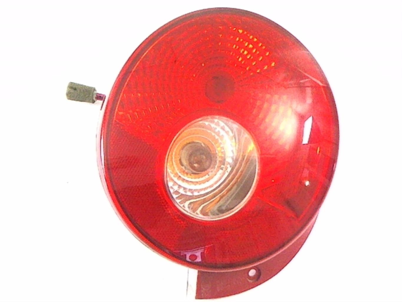 Fanale posteriore principale sinistro (luci)
