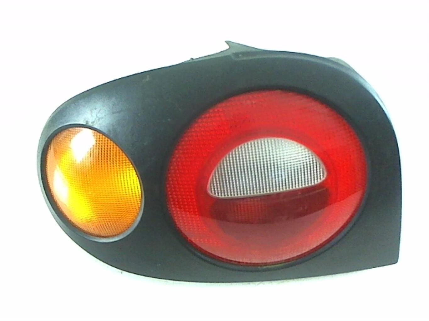 Fanale posteriore principale sinistro (luci)