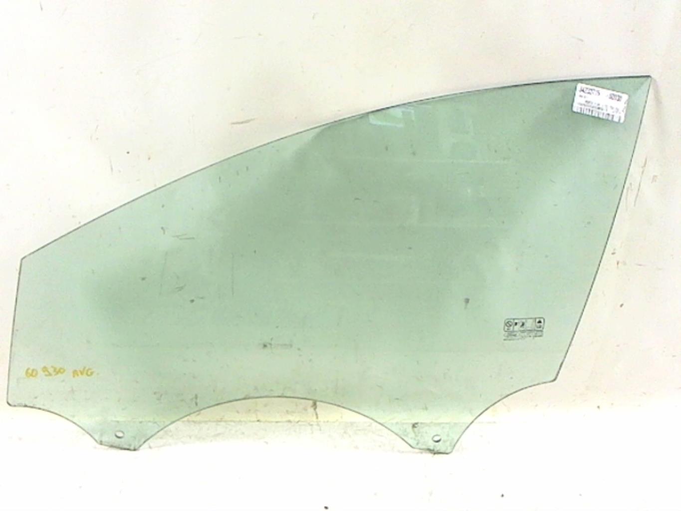 Vitre avant gauche