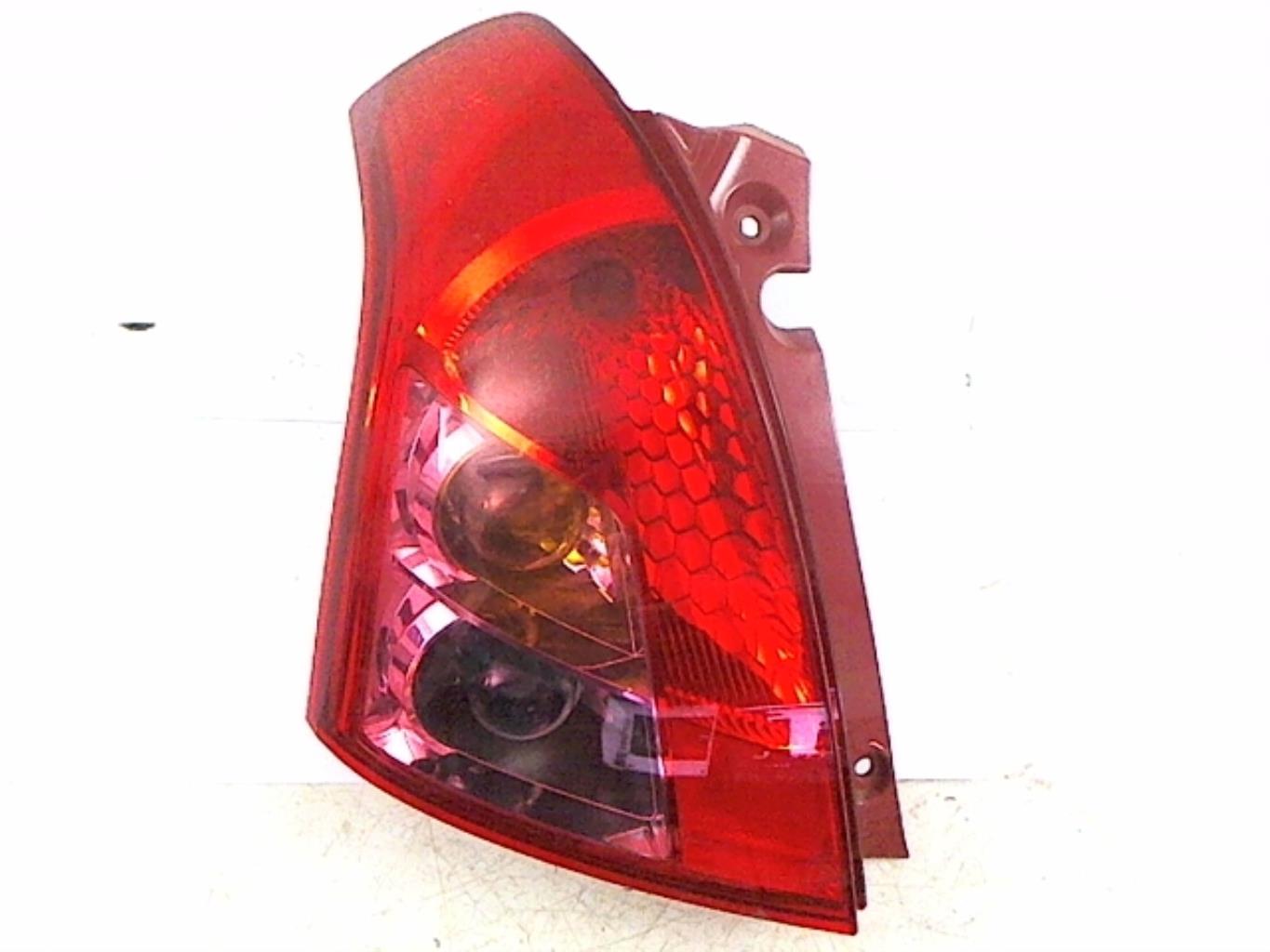Fanale posteriore principale sinistro (luci)