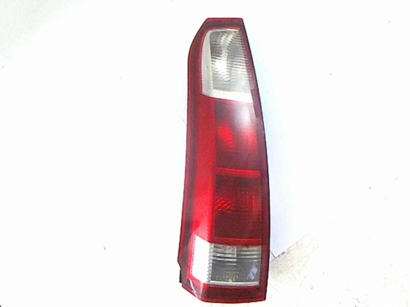 Fanale posteriore principale sinistro (luci)
