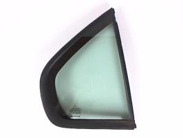 Ventanilla triangular trasera derecha (puerta)