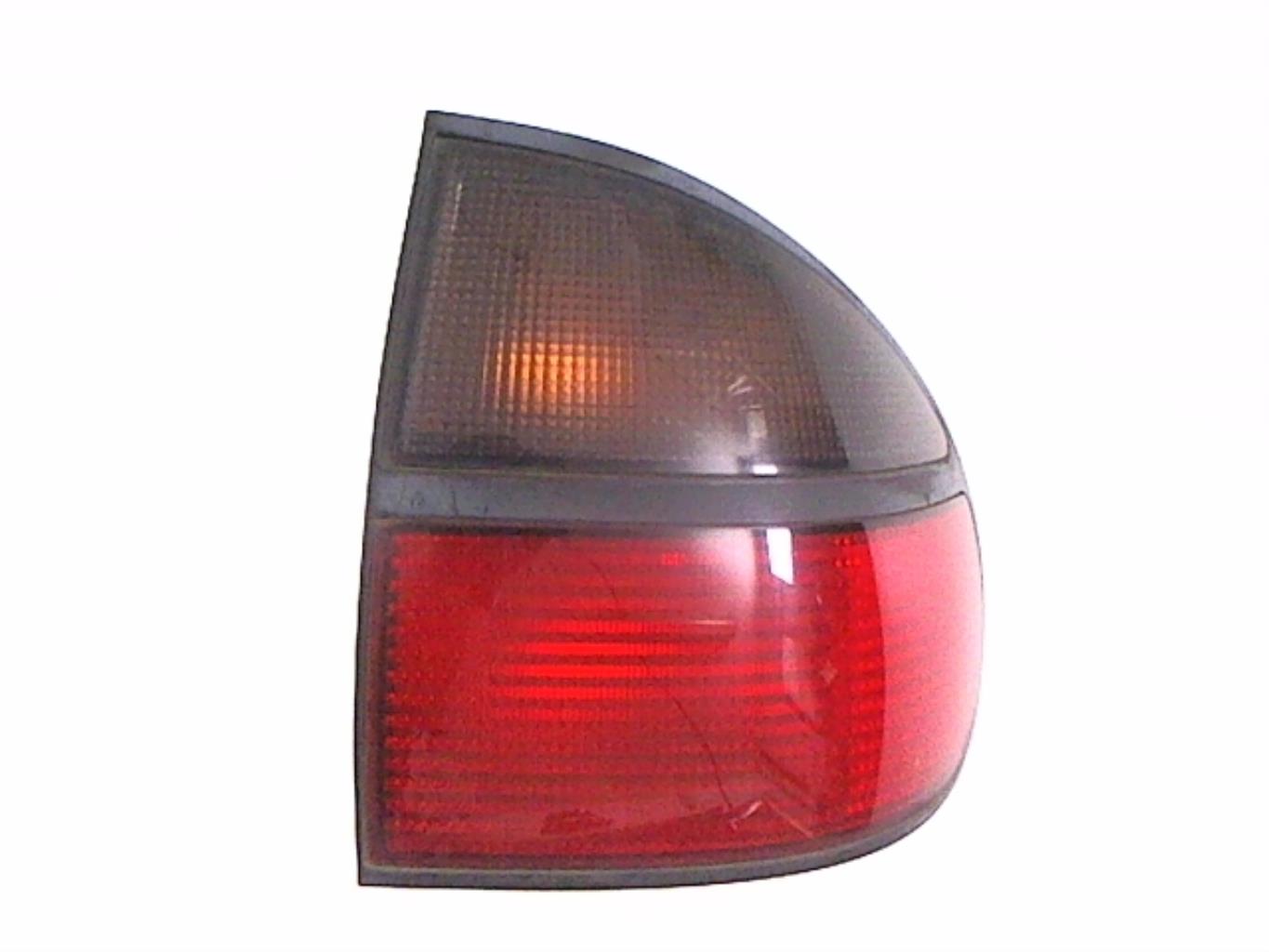 Fanale posteriore principale destro (luci)