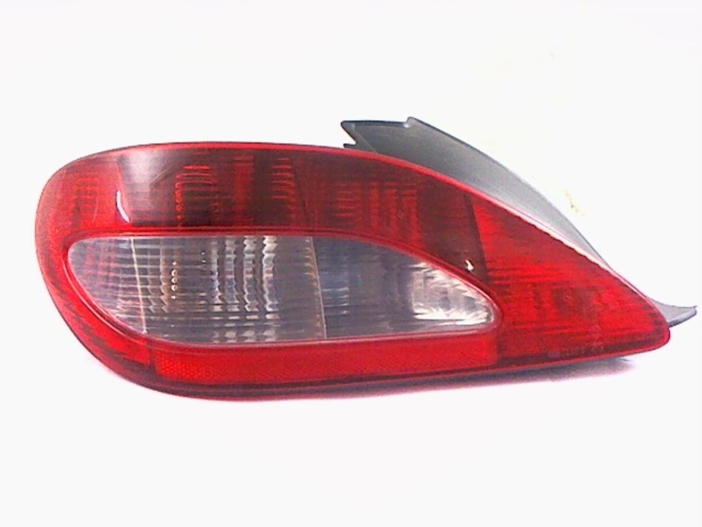 Fanale posteriore principale sinistro (luci)