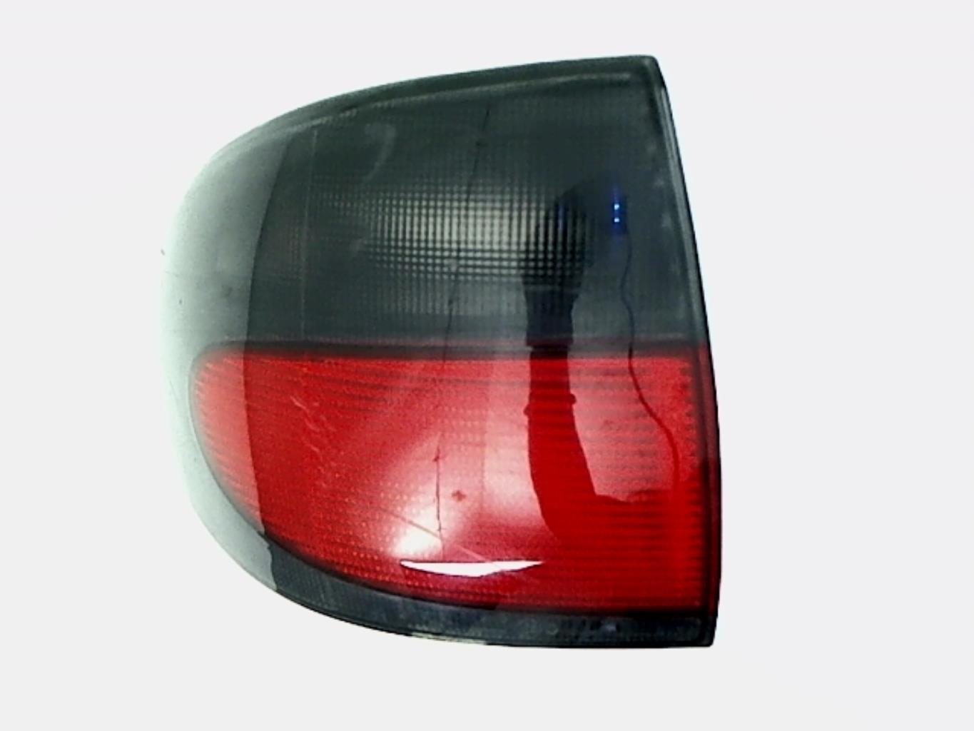 Fanale posteriore principale sinistro (luci)