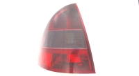 Fanale posteriore principale sinistro (luci)
