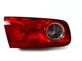 Luz trasera secundaria izquierda (luces)