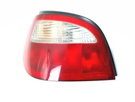 Fanale posteriore principale sinistro (luci)