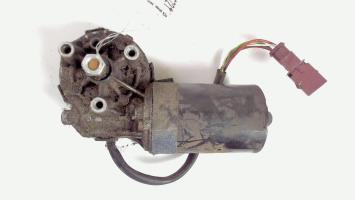 Motore tergicristallo anteriore
