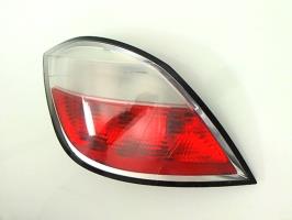 Fanale posteriore principale sinistro (luci)