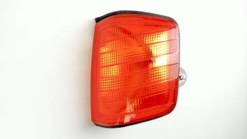 Gruppo ottico anteriore secondario sinistro (luci)(freccia)
