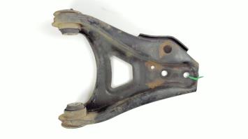 Triangle inferieur avant gauche