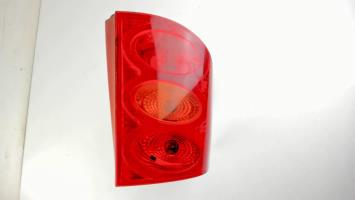 Fanale posteriore principale sinistro (luci)