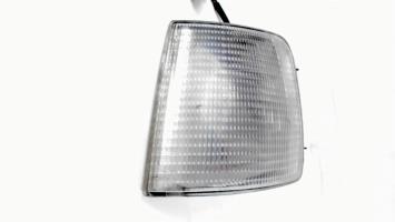 Óptica delantera secundaria izquierda (luces) (intermitente)
