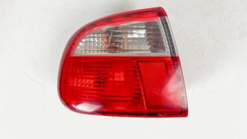 Fanale posteriore principale sinistro (luci)