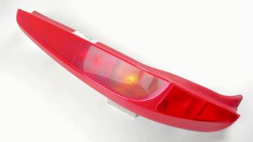 Fanale posteriore principale sinistro (luci)