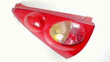 Fanale posteriore principale sinistro (luci)