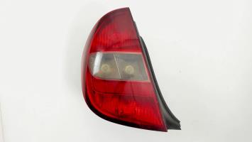 Fanale posteriore principale sinistro (luci)