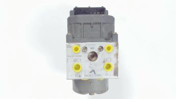 Blocco ABS (antibloccaggio freni)