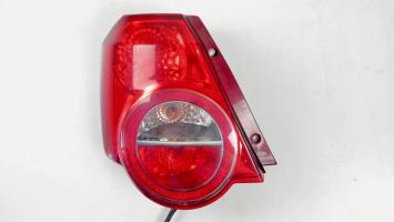 Fanale posteriore principale sinistro (luci)