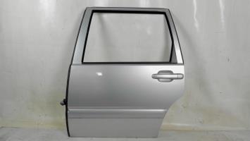 Puerta trasera izquierda