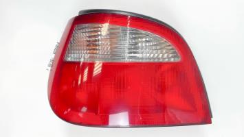 Fanale posteriore principale sinistro (luci)