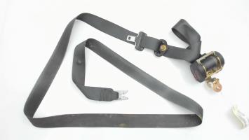 Ceinture avant gauche