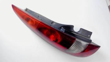 Fanale posteriore principale sinistro (luci)