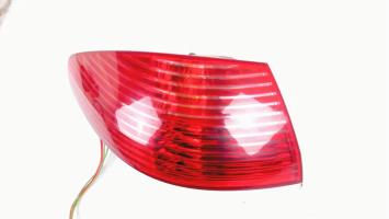 Fanale posteriore principale sinistro (luci)