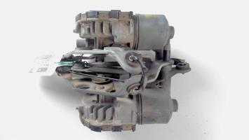 Moteur essuie glace avant