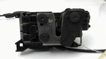 Cerradura delantera derecha