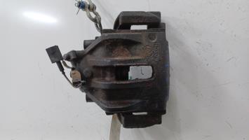 Etrier avant gauche (freinage)