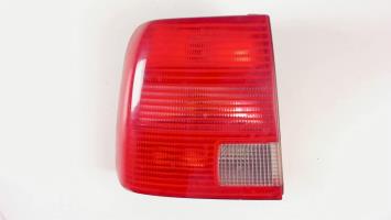 Fanale posteriore principale sinistro (luci)