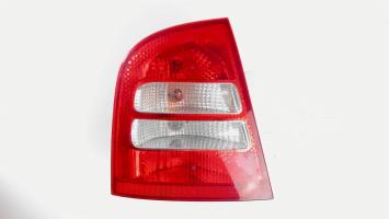 Fanale posteriore principale sinistro (luci)