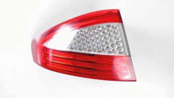 Fanale posteriore principale sinistro (luci)