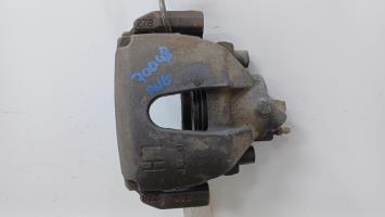 Estribo delantero izquierdo (freno)