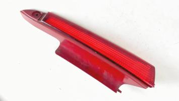 Luz trasera secundaria derecha (luces)