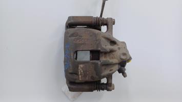 Estribo delantero izquierdo (freno)