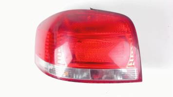 Fanale posteriore principale sinistro (luci)