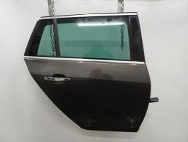 Puerta trasera derecha