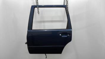 Puerta trasera izquierda