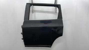 Puerta trasera izquierda