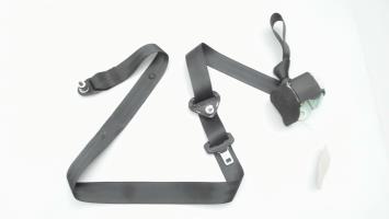 Cinturón de seguridad trasero derecho