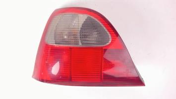 Fanale posteriore principale sinistro (luci)