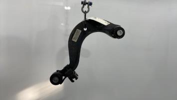 Bras de suspension superieur arriere gauche