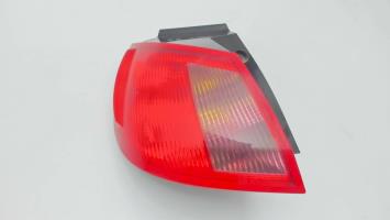Fanale posteriore principale sinistro (luci)