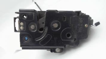 Cerradura delantera derecha