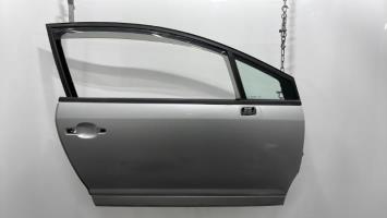 Puerta delantera derecha