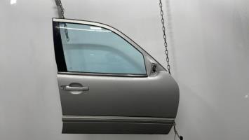 Porte avant droit