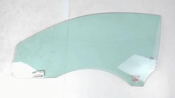 Luna delantera izquierda